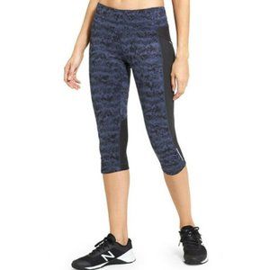 Athleta Dapple Be Free Knicker Capri Leggings L